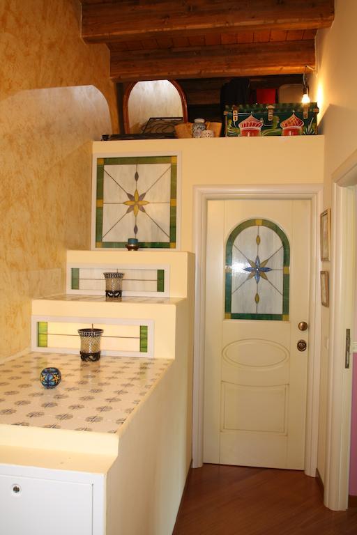 Bed And Breakfast Angolo Fiorito Civitavecchia Room photo